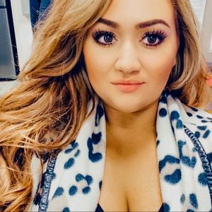 Meet your Posher, Tiffany